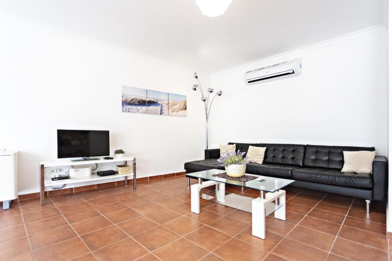 Lavender Apartment Санта Лусия Екстериор снимка