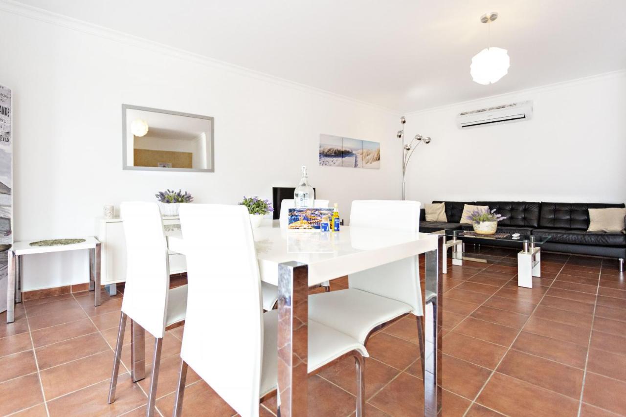 Lavender Apartment Санта Лусия Екстериор снимка